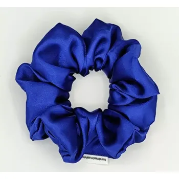 Saténová Scrunchie gumička modrá L - klasik