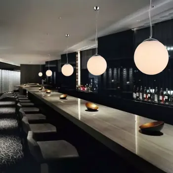 Kovový lustr bílé Ball 30