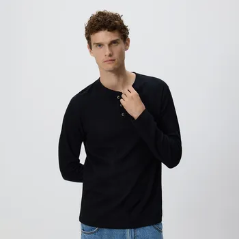 Reserved - Tričko střihu regular s dlouhými rukávy - černý - 381EX-99X - 381EX-99X-S