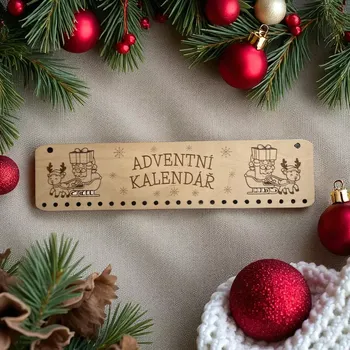 Vánoční dekorace Dřevěný adventní kalendář – motiv sob se saněmi, ruční výroba, provázky nebo látkové pytlíčky