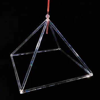 Křišťálová pyramida 20 cm