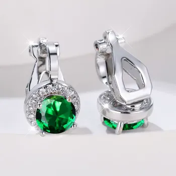 Náušnice B-TOP Malé náušnice klipsy se zirkonem v barvě a drobnými čirými zirkony Druh barvy: Zelená