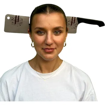 Čelenka Sekáček v hlavě na čelence