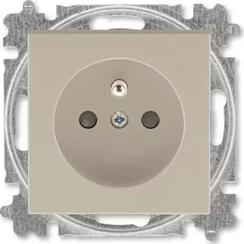 Elektrická zásuvka Zásuvka jednonásobná 55×55, s ochranným kolíkem, s clonkami, 6619H-A06557 18, ABB, Levit®, macchiato (ABB, Levit®, macchiato)