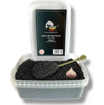 Method Feeder Fans Pelety Ready Method 700 g 1,5 mm - Česnek