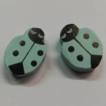 Dětské navlékací korálky Dřevěné korálky - beruška světle modrá - 14x19mm - 1ks