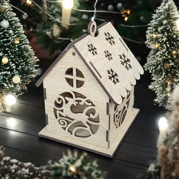 Vánoční dekorace Dřevěný domeček na zavěšení - Sob