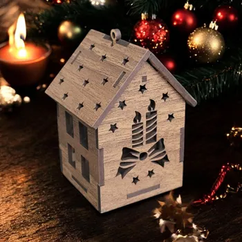 Vánoční dekorace Dřevěný domeček na zavěšení a LED svíčku - Svíčky