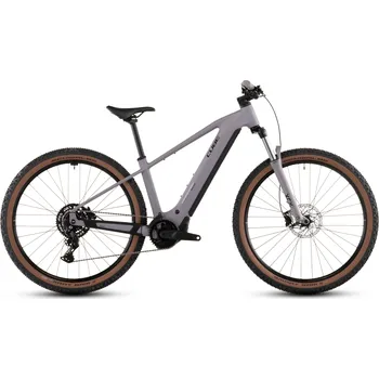 Elektrokolo CUBE REACTION HYBRID PERFORMANCE 600 29 2026 | Bosch Performance 75Nm| 600 Wh | SR Suntour 120 mm | Shimano 9-Speed | Schwalbe 2,6" | Hydr. brzdy | Barva: Fialová, Velikost: M Bosch Performance 75Nm | 600 Wh | Suntour 120 mm | Shimano 9-Speed | Schwalbe 2