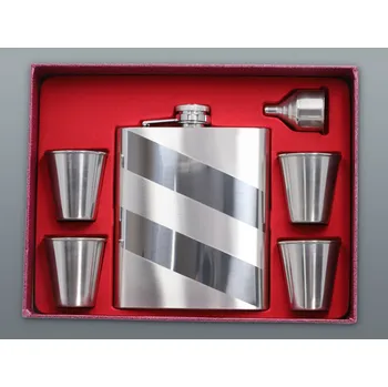 Placatka Souprava MIDDLE MAXI placatka 540 ml + 4ks štamprliček 80 ml