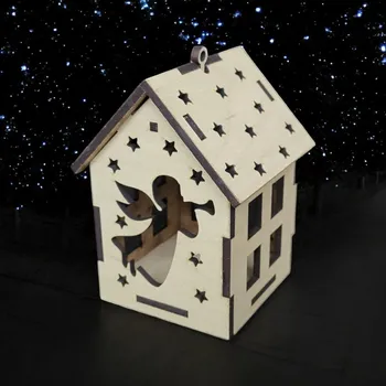 Vánoční dekorace Dřevěný domeček na zavěšení a LED svíčku - Andílek