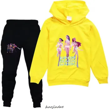 KPop Demon Hunters (Lovkyně démonů) Tepláková souprava KPop Demon Hunters (Huntrix), černé kalhoty + barevné mikiny Barva: žlutá mikina + černé kalhoty, Velikost: 100