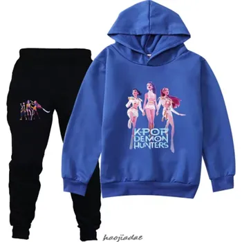 KPop Demon Hunters (Lovkyně démonů) Tepláková souprava KPop Demon Hunters (Huntrix), černé kalhoty + barevné mikiny Barva: tmavě modrá mikina + černé kalhoty, Velikost: 130