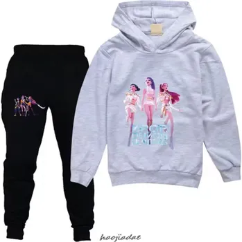 KPop Demon Hunters (Lovkyně démonů) Tepláková souprava KPop Demon Hunters (Huntrix), černé kalhoty + barevné mikiny Barva: šedá mikina + černé kalhoty, Velikost: 100