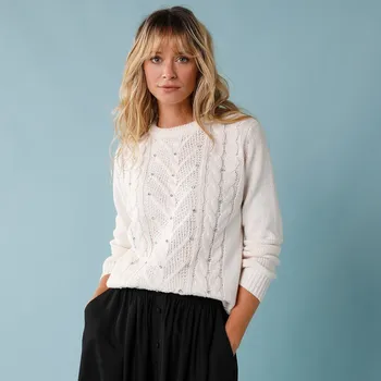 Dámský svetr Pulovr s copánkovým vzorem a štrasem, pro menší postavu režná 46/48