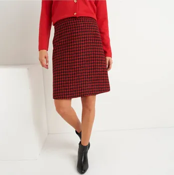 Dámská sukně Rozšířená tvídová sukně s dvoubarevným kostkovaným vzorem černá/červená 38