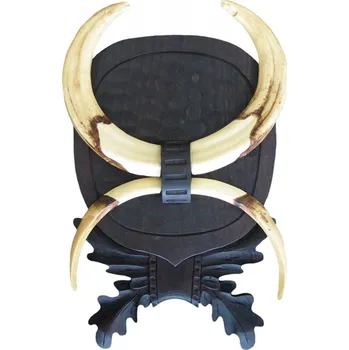 Dřevo Novák Zvětšená podložka pod trofej prasete bradavičnatého - černá