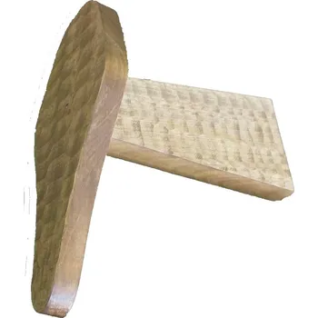 Dřevo Novák Podložka trofej č.111 - řezbovaná tónovaná