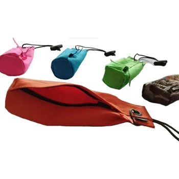 tréninková pomůcka pro psa Bracco Snack Dummy, různé barvy. Varianta: Bracco Snack Dummy, modrý