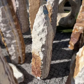 Zahradní dekorace Onyxový sloup Angel – originální přírodní kámen