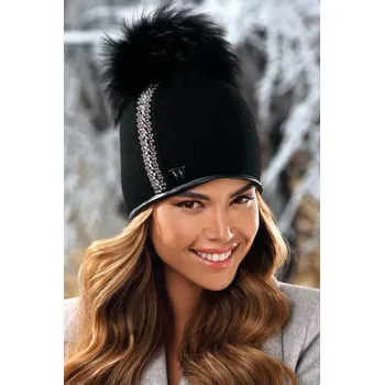 Čepice KRUMLOVANKA Luxusní černá dámská zimní čepice s bambulí W-0674/018