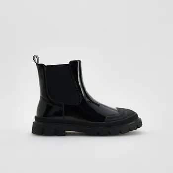 Dívčí kalhoty Reserved - Kotníkové boty z&nbsp;umělé lakované kůže - černý - 909GT-99X - 909GT-99X-29