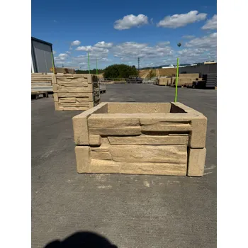 Vyvýšený záhon Barigadi Vyvýšený záhon betonový 50x50 cm, výška 25 cm, vzor štípaný kámen, pískovec