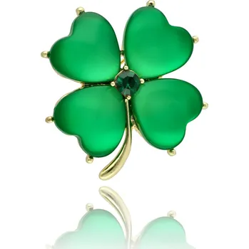 Brož Yvon Štěstí v barvě smaragdu - elegantní brož ve tvaru čtyřlístku