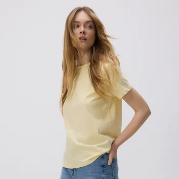 Dámské tričko Reserved - Bavlněné tričko střihu regular - světle žlutá - WC353-10X - WC353-10X-XL