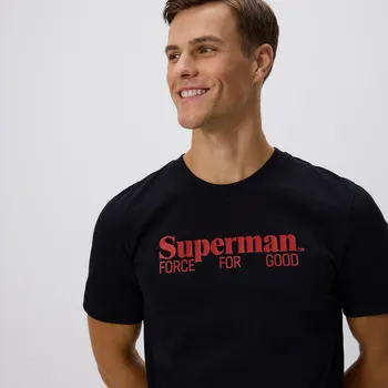 Pánské tričko Reserved - Bavlněné tričko regular fit SUPERMAN™ - černý - 673IH-99P - 673IH-99P-S