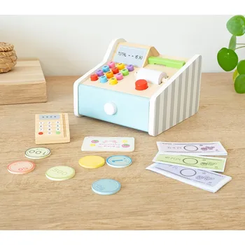 Hra na obchod Dřevěná pokladna Cashy - Sada pro malé prodávající