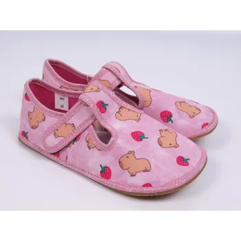 Dívčí obuv EF Bačkory přezůvky BAREFOOT 395 CAPYBARA s kapibarou a jahůdkami růžové velikost: 32