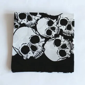 ETEX Bavlněný šátek 70 x 70 cm - černý s lebkami 2