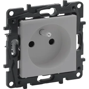 Elektrická zásuvka NILOÉ Step zásuvka jednonásobná 2P+T s clonkami bezšroubové svorky barva hliník Legrand 863333B