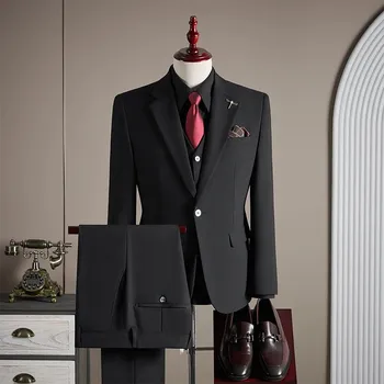 Pánský oblek Třídílný pánský oblek pro větší postavy – sako, vesta, kalhoty Velikost: XL, Barva (Varianta): Černá