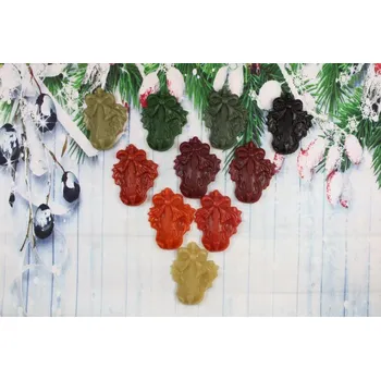 Vánoční ozdoba Ozdoba ze včelího vosku housle zdobené černé