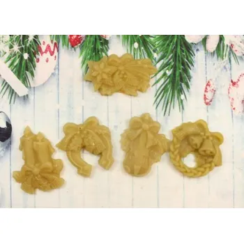 Vánoční ozdoba Sada ozdob ze včelího vosku zdobená pětka červené