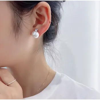 Náušnice B-TOP Dámské náušnice klipsy Perla s kamínkem - postříbřené Typ: Typ 2