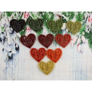 Vánoční ozdoba Ozdoba ze včelího vosku srdce Betlém oranžové