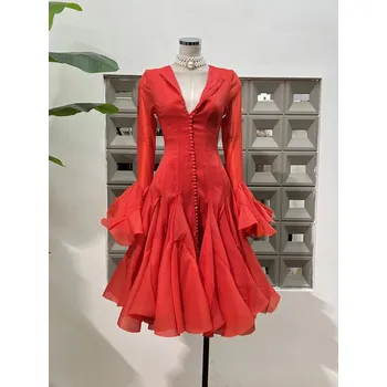 Dámské šaty Elegantní dámské šaty – plisovaný střih s balónovými rukávy Velikost: L, Barva (Varianta): Červená