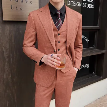Pánský oblek Stylový trojdílný oblek pro jaro a léto – elegantní klasika Velikost: L, Barva (Varianta): Oranžová