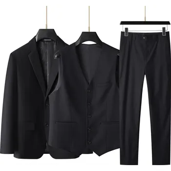 Plus size pánský oblek – elegantní střih a pohodlí Velikost: M, Barva (Varianta): Černá