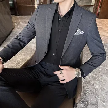 Pánský oblek Třídílný oblek – elegantní střih pro svatby i business outfity Velikost: M, Barva (Varianta): Dark grey2v1