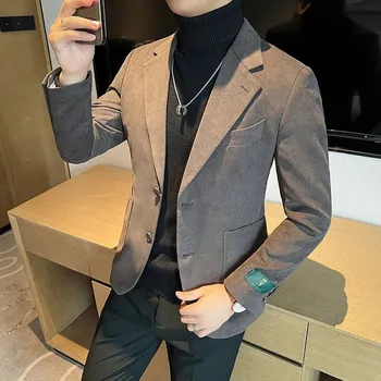 Stylový business oblek z broušené látky s více kapsami Velikost: M, Barva (Varianta): Hnědá