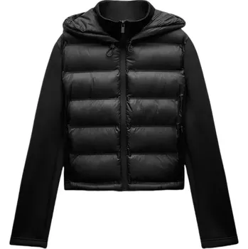 Dámská softshellová bunda Dámská péřová bunda s kapucí – lehká a sportovní Barva: Černá, Velikost: S