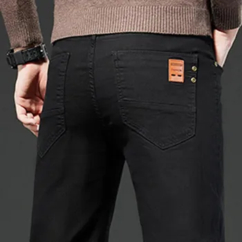 Pánské oblečení Pánské elastické džíny – rovný střih pro volný pohyb Barva: Černá, Velikost: 32