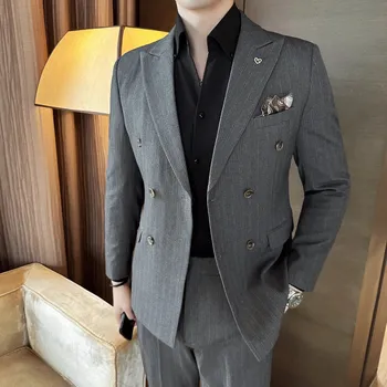 Pánský oblek Podzimní business komplet – proužkovaný styl s britským nádechem Velikost: M, Barva (Varianta): Šedá