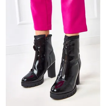 Dámské kozačky Boty na podpatku model 217947 Solea 41