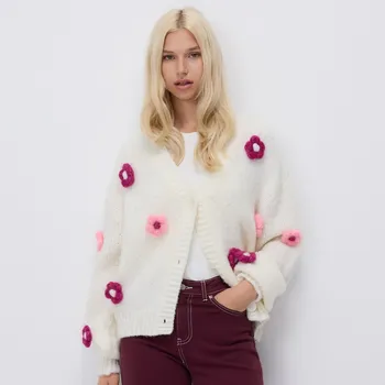 Dámský svetr Reserved - Kardigan s&nbsp;květinovou aplikací - tělová - 451HI-02X - 451HI-02X-L