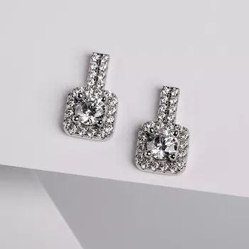 Náušnice Radana - stříbrné náušnice se zirkony